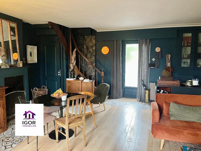 Maison - 97 m² - 5 pièces