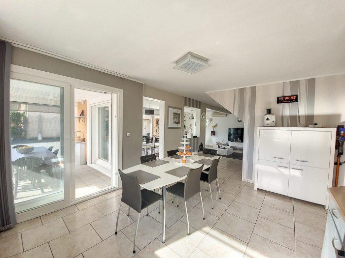 Maison - 170 m² - 6 pièces