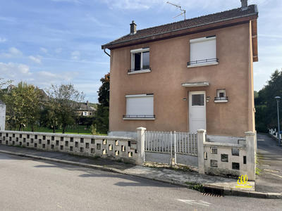 Maison - 81 m² - 5 pièces