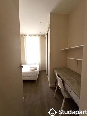 Chambre - 11 m² - 1 pièce