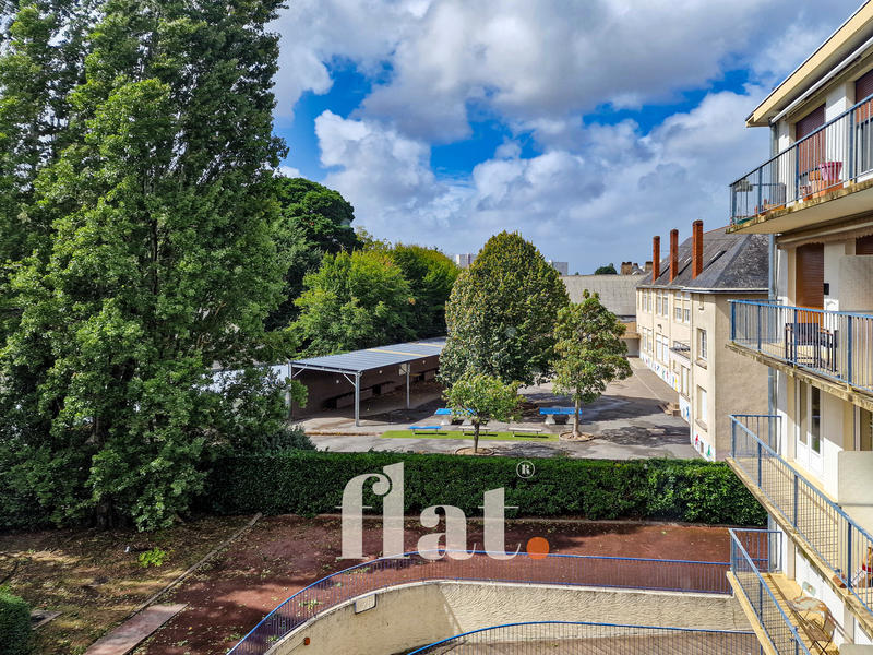 Appartement - 92 m² - 4 pièces