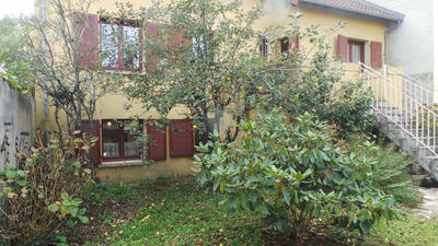 Maison - 220 m² - 8 pièces