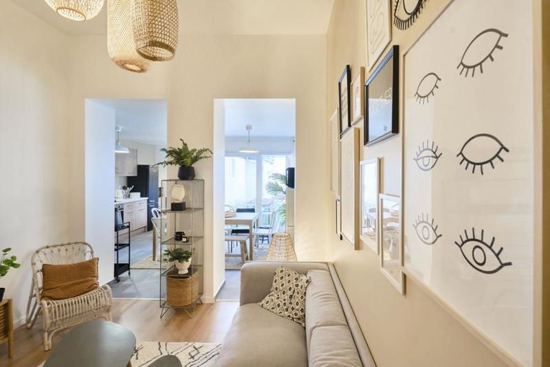 Maison - 164 m² - 10 pièces