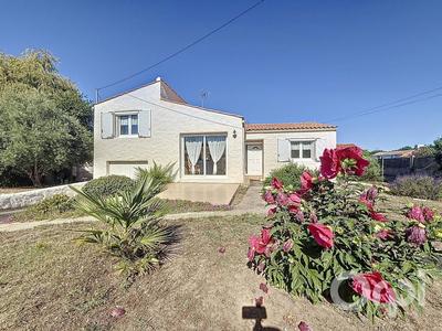 Maison - 96 m² - 4 pièces