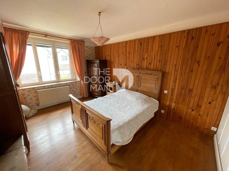 Maison - 183 m² - 8 pièces