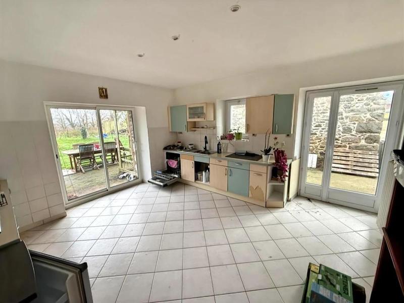 Maison - 144 m² - 7 pièces