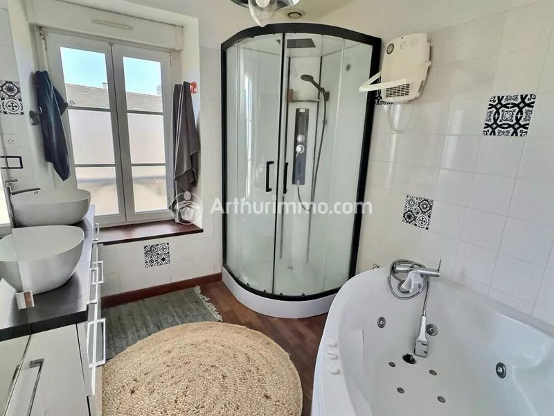 Maison - 168 m² - 6 pièces