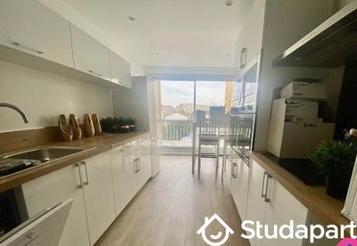 Chambre - 12 m² - 1 pièce