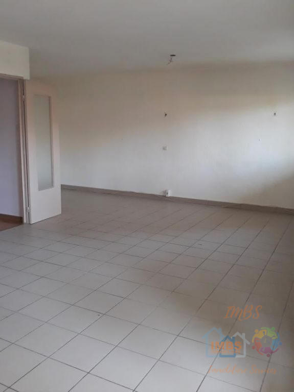 Appartement - 93 m² - 3 pièces