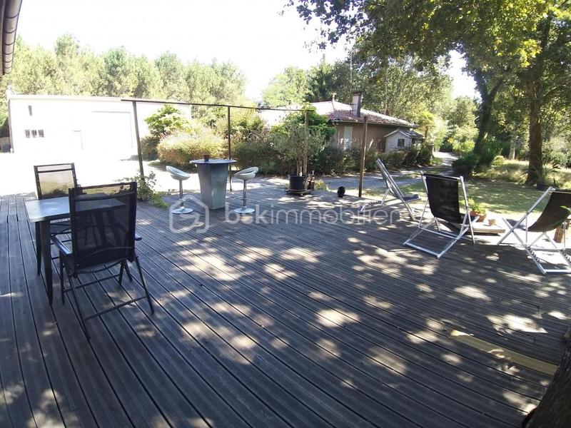 Maison traditionnelle - 170 m² - 6 pièces