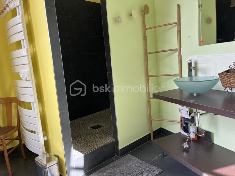 Appartement - 82 m² - 2 pièces