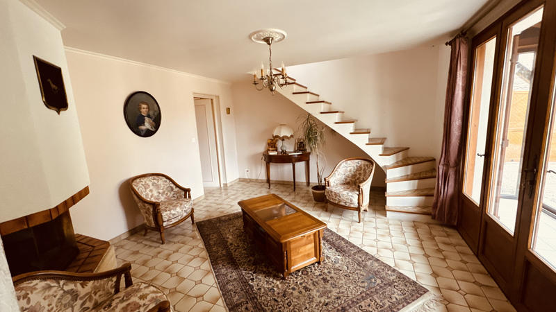 Propriété - 125 m² - 6 pièces