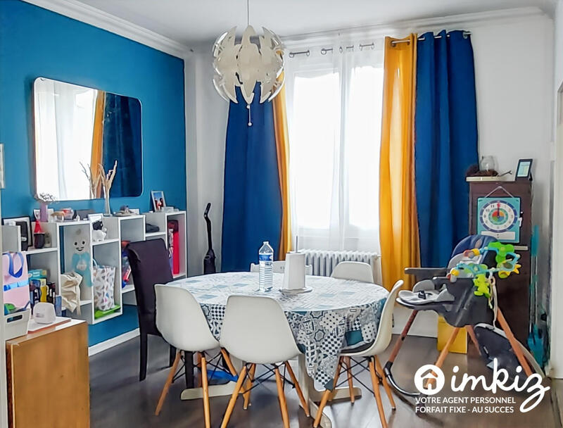 Maison - 92 m² - 6 pièces