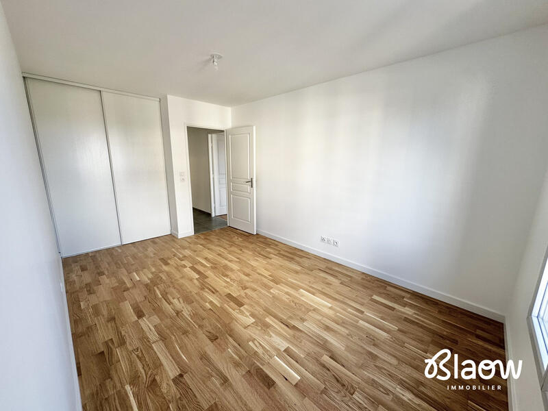 Appartement - 80 m² - 3 pièces