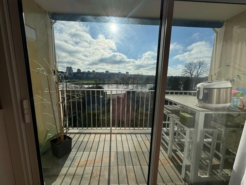 Appartement - 82 m² - 3 pièces