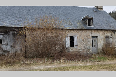 Ferme - 900 m² - 1 pièce