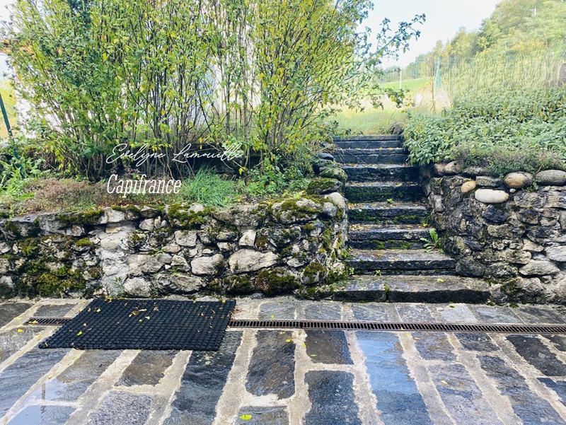 Maison - 181 m² - 6 pièces