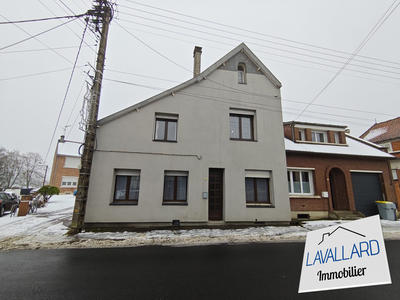 Maison - 162 m² - 9 pièces