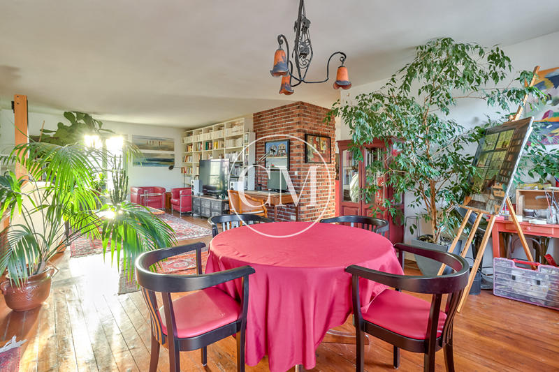 Appartement - 102 m² - 5 pièces