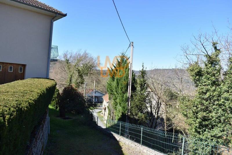 Maison - 114 m² - 6 pièces