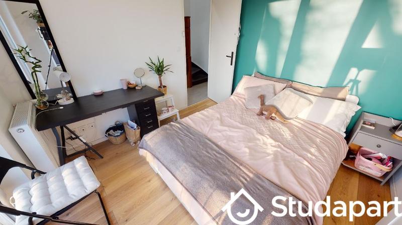 Chambre - 11 m² - 1 pièce