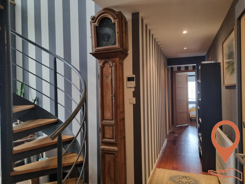 Viager - Appartement - 190 m² - 6 pièces