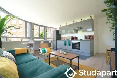 Chambre - 11 m² - 1 pièce