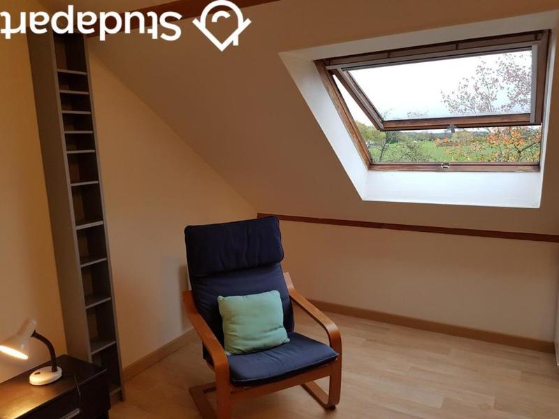 Chambre - 12 m² - 1 pièce