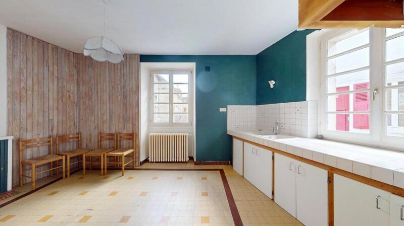 Maison - 90 m² - 5 pièces