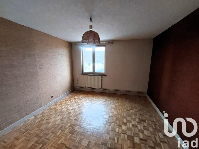 Maison - 242 m² - 7 pièces