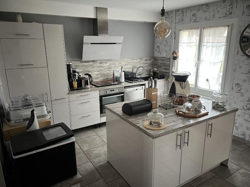 Pavillon - 150 m² - 6 pièces