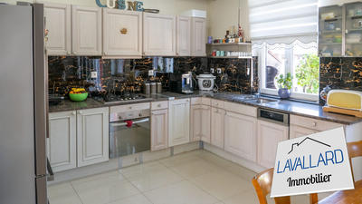 Maison ancienne - 130 m² - 6 pièces