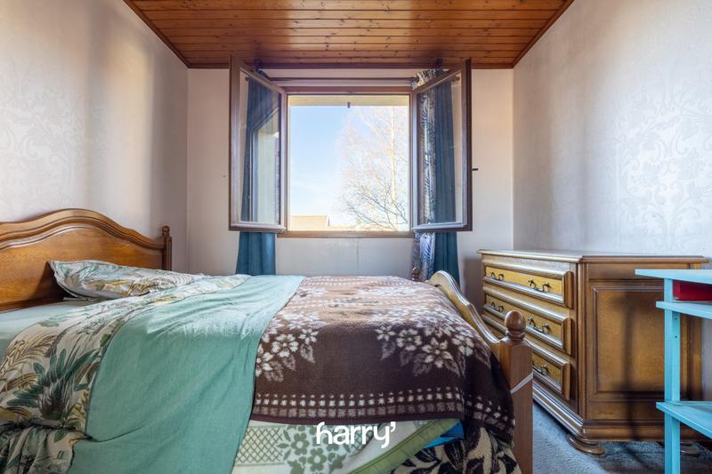 Maison - 93 m² - 5 pièces