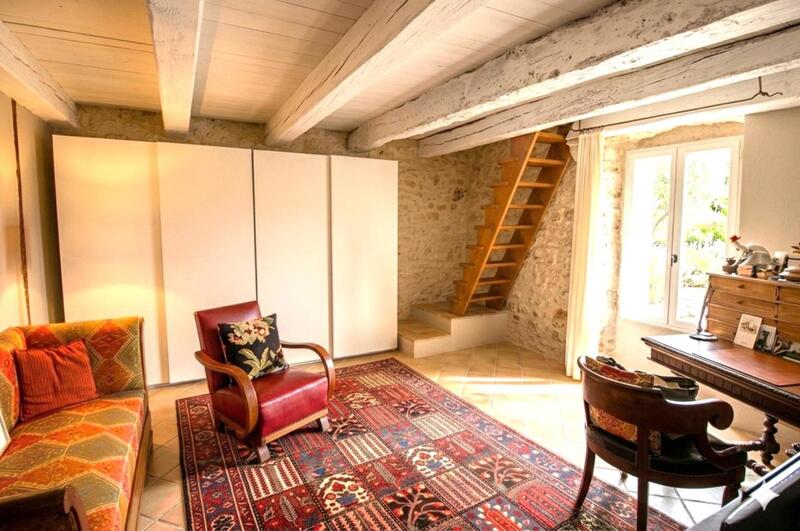 Demeure - 220 m² - 7 pièces