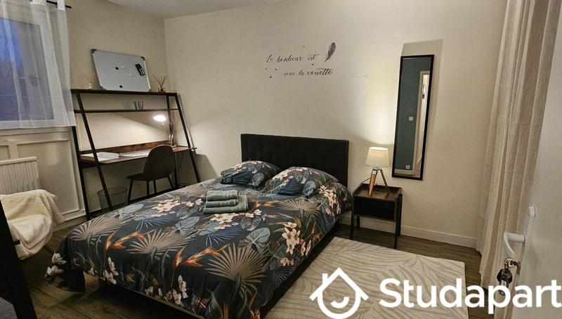 Chambre - 12 m² - 1 pièce