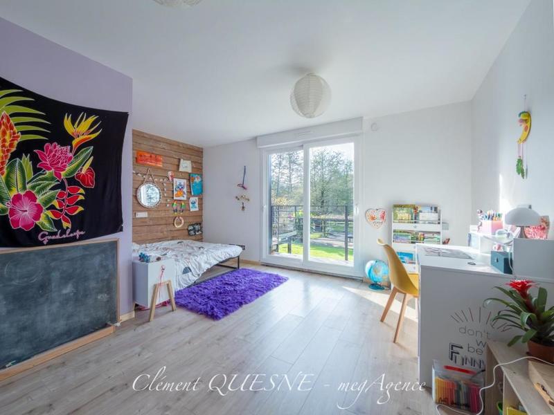 Maison - 225 m² - 7 pièces