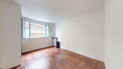 Studio - 25 m² - 1 pièce