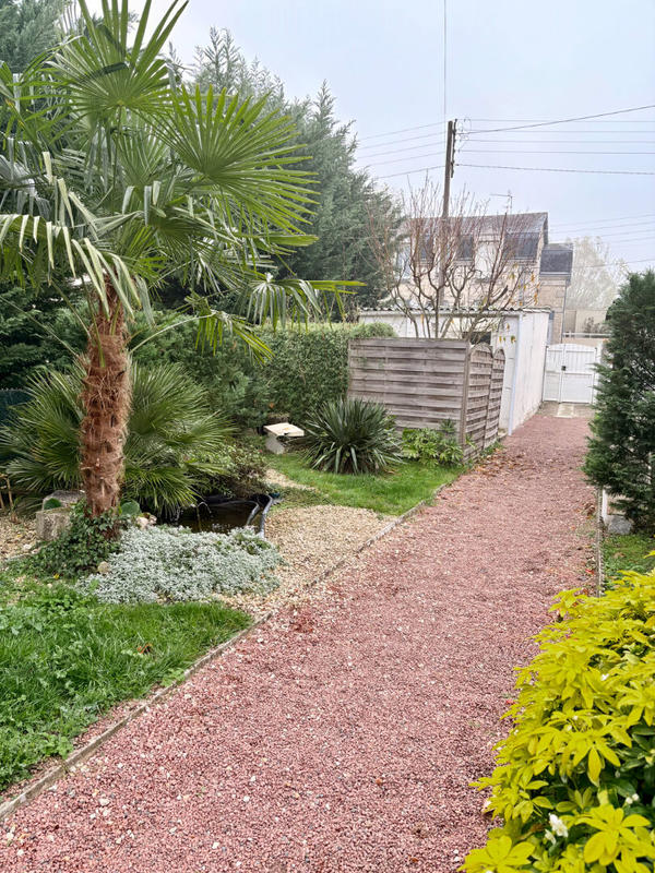 Maison - 111 m² - 6 pièces