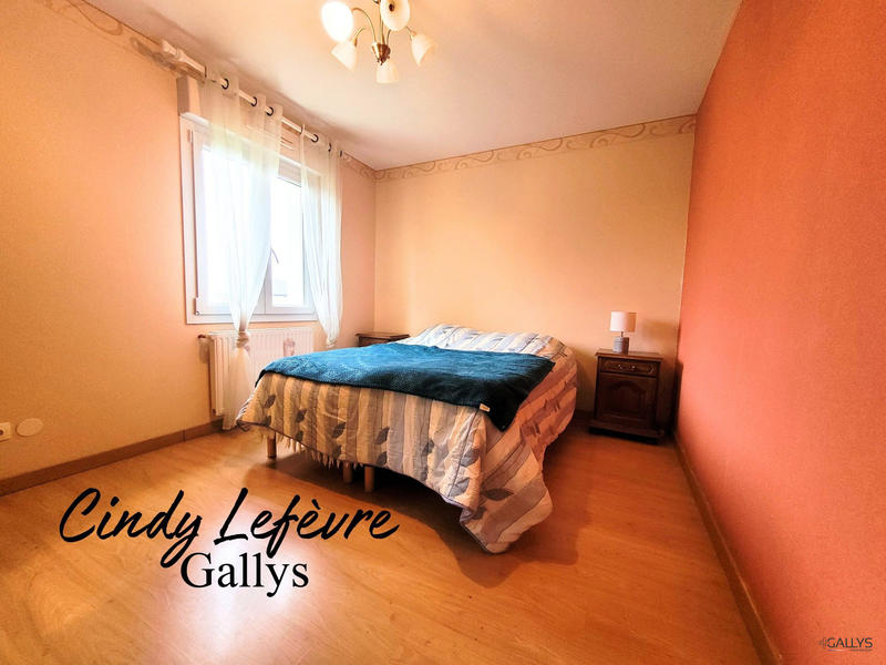 Maison - 94 m² - 5 pièces