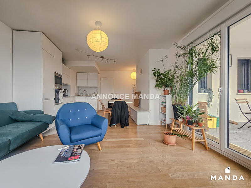 Chambre - 9 m² - 4 pièces