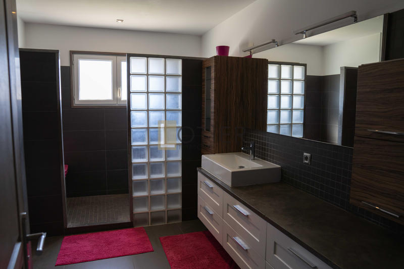 Villa - 165 m² - 4 pièces