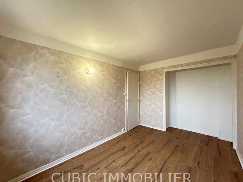 Appartement - 65 m² - 4 pièces