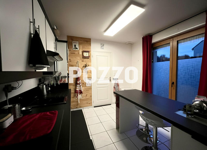 Maison - 91 m² - 5 pièces