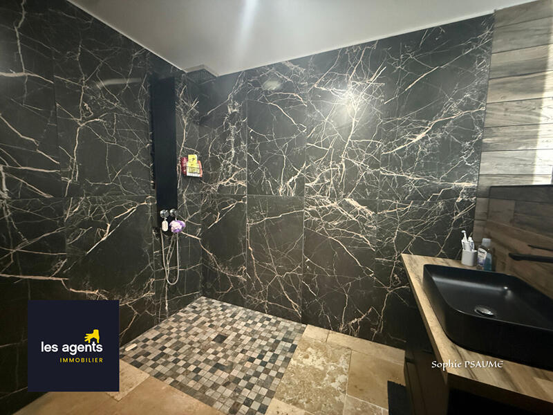 Maison - 115 m² - 5 pièces