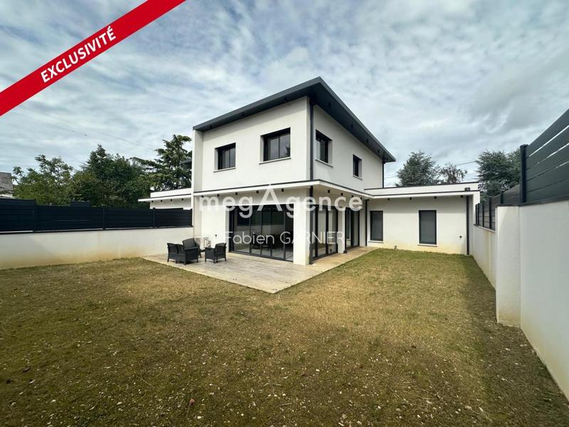 Maison - 142 m² - 6 pièces