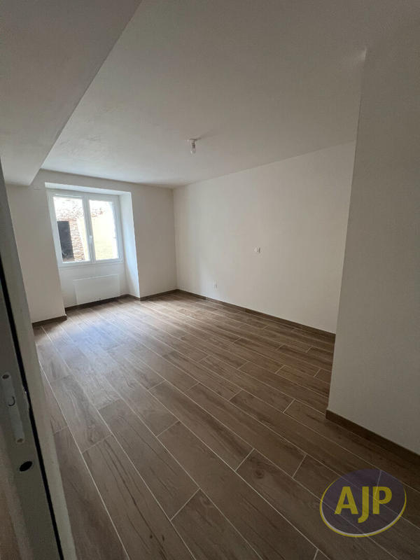 Maison - 107 m² - 3 pièces