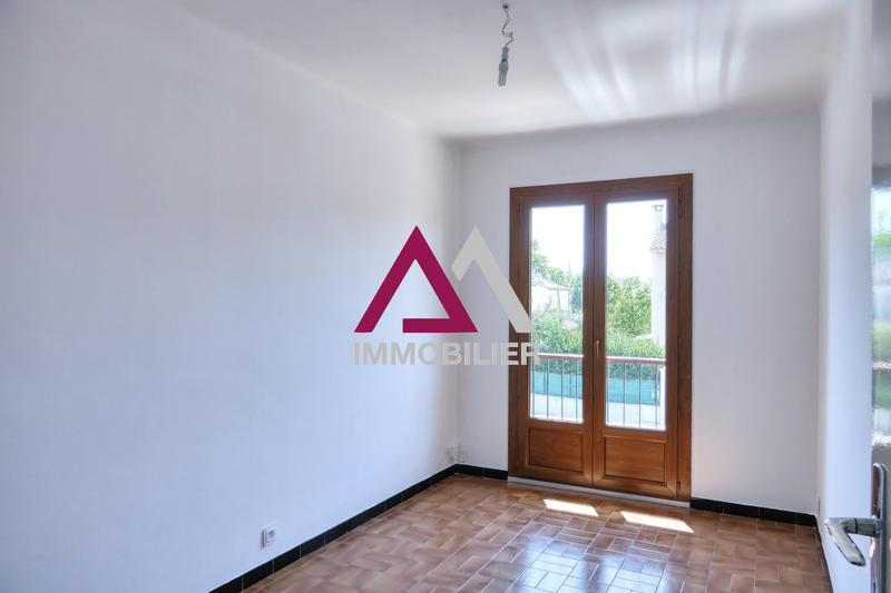 Villa - 90 m² - 5 pièces