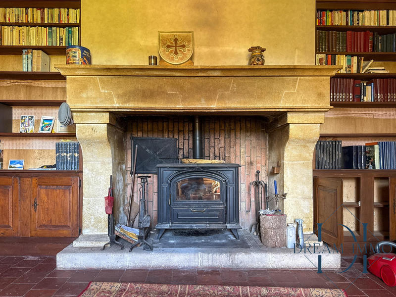 Maison ancienne - 166 m² - 8 pièces