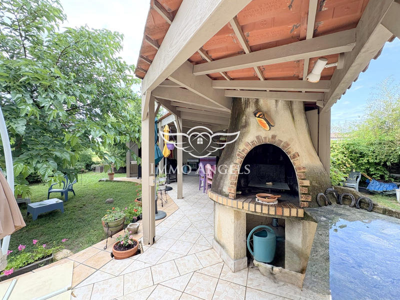 Maison - 206 m² - 9 pièces