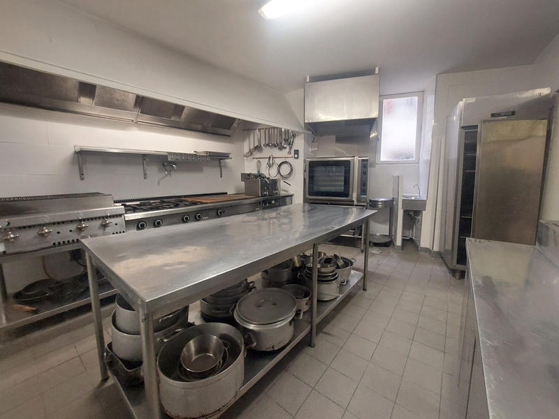 Fonds de commerce - Local commercial - 282 m²